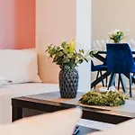 Prázdninová Rezidence - 2 Ložnice, 2 Terasy, 90m2