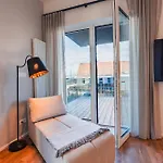 Prazdninova Rezidence - 2 Loznice, 2 Terasy, 90m2 Komarov
