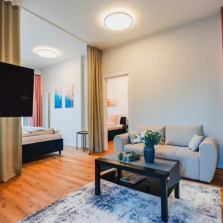Prazdninova Rezidence - 2 Loznice, 2 Terasy, 90m2 *