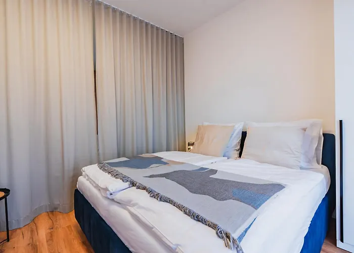 Prázdninová Rezidence - 2 Ložnice, 2 Terasy, 90m2