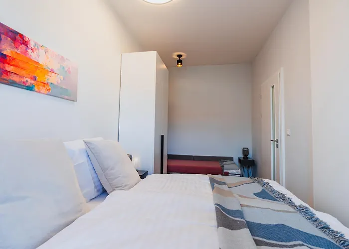 Apartmán Prázdninová Rezidence - 2 Ložnice, 2 Terasy, 90m2 Komarov