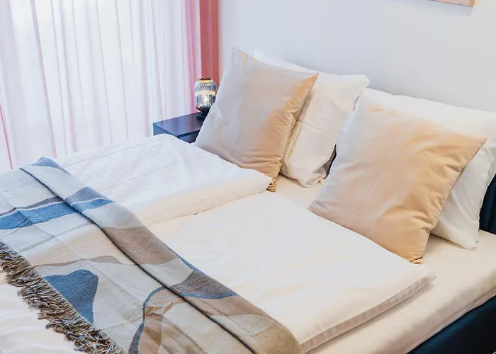 Prázdninová Rezidence - 2 Ložnice, 2 Terasy, 90m2