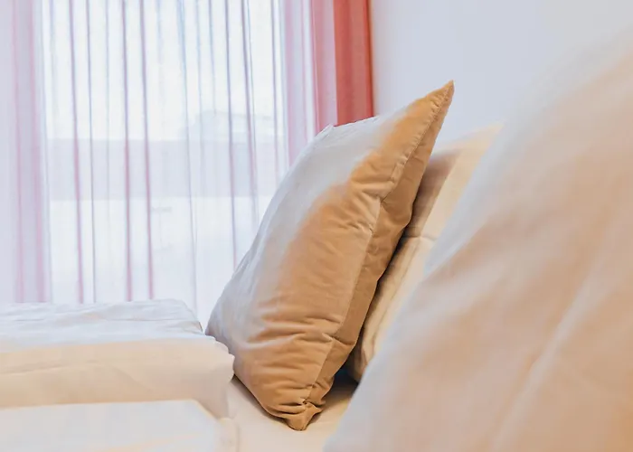Apartmán Prázdninová Rezidence - 2 Ložnice, 2 Terasy, 90m2 *