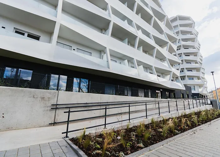 Prázdninová Rezidence - 2 Ložnice, 2 Terasy, 90m2 Apartmán *